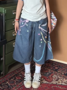 กางเกงยีนส์ทรงหลวมขากว้างสไตล์อเมริกันย้อนยุคสีสันสดใสสำหรับผู้หญิง กางเกงขายาวทรงหลวมสไตล์สตรีทสำหรับฤดูใบไม้ผลิและฤดูร้อน