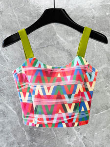 เสื้อกั๊กโยคะแบบมีโครงเสริมหน้าอกสำหรับผู้หญิง ดีไซน์ใหม่ พิมพ์ลาย ป้องกันแรงกระแทก สายกว้าง ชุดกีฬา ชุดโยคะ ชุดออกกำลังกาย ชุดกีฬา