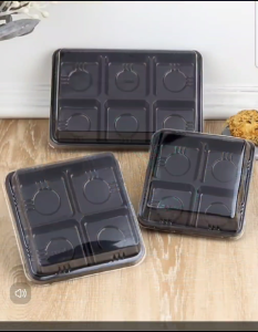 [10 PCS] Box Mika Sekat HITAM / Kotak Mika Mochi Pudding Mini Box Isi 4 dan 6