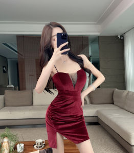 Gợi Cảm Nhung Bó Sát Đầm Một Vai Dây Đeo Vai Hộp Đêm Nữ Phong Cách Mới Cao Vòng Eo Váy Ngắn Cộc Tay Không Tay Hoa Văn Bất Đối Xứng