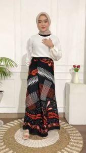 Sarung batik VIRAL motif MBAK SANTRI KUPU