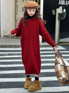 ชุดเดรสสเวตเตอร์ถักยาวสไตล์เกาหลีสำหรับผู้หญิง สีแดง ทรงหลวม แขนยาว กระโปรงทรงเอ ปกโปโล ฤดูใบไม้ร่วง 2024 แฟชั่นใหม่