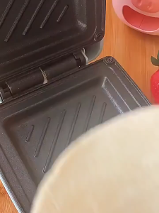 Panson เครื่องทำแซนวิช รุ่น3011 เครื่องทำขนมไฟฟ้า ที่ปิ้งขนมปัง เตาปิ้งแซนวิช ทำความร้อนสองด้าน พกพาสะดวก