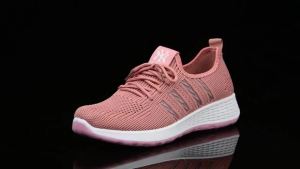 Kasut Kain Beijing Lama untuk Wanita Musim Bunga Musim Panas Kasut Jala Wanita Kasual Bernafas Kasut Kain Ibu Wanita Kasut Sukan Pertengahan Umur dan Warga Emas Wanita