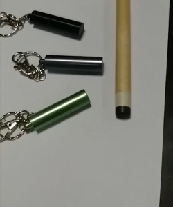 เข็มทิ่มหัวคิว แบบพวงกุญแจ วัสดุอลูมิเนียม สำหรับจิ้มหัวคิวไม้คิวสนุ๊กเกอร์ สามสีให้เลือก