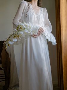 Lark French Style Wedding Morning Robe for Women White Bridal Gown Sleepwear V-neck Long Sleeve Silk Tulle Dress Retro Style