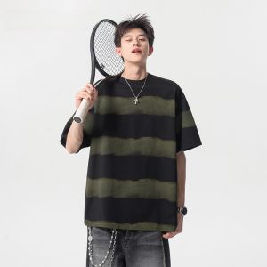 HetingHOME | เสื้อยืดคอกลมแขนสั้นลายทางหลวมๆ สำหรับผู้ชาย Hetinghome ฤดูร้อน 2025 ผ้าฝ้าย 100% ทรงหลวม สไตล์อเมริกัน เสื้อยืดคู่รัก