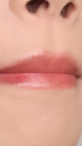 TAVI GEL TO OIL STAINING LIP GLIDE