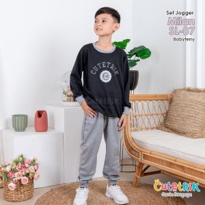 Setelan Anak Laki dan Perempuan New CUTETRIK TERBARU Set Baju Olahraga Set Celana Milan Babyterry - Baju Olahraga Anak - Baju Olahraga Dewasa - Baju Olahraga Couple - Pakaian Olahraga Wanita Terbaru - Pakaian Olahraga Laki - Laki Terbaru