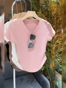 เสื้อยืดคอกว้างแขนสั้นผ้าฝ้ายทรงเข้ารูปสำหรับผู้หญิง ทรงเข้ารูป สีชมพู ดีไซน์เก๋ไก๋ เสื้อยืดคอกลมคอวี แขนสั้น แฟชั่นฤดูร้อน