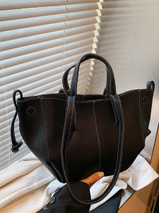 Fashionable Commuter Handbag Womens Single Shoulder Bag Underarm Bag Retro Style New Autumn Collection Soft PU Leather