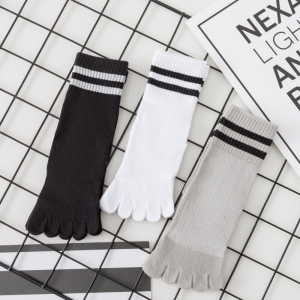 Pure Cotton Childrens Five-Finger Socks Breathable Mesh Design Sports Mid-Tube Socks for Boys And Girls White Two-Bar Pattern