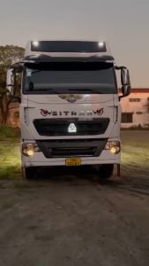 Logo led Howo giành cho xe tải Howo ben Howo ga cơ Howo A7 ga điện Sitrak t7h 440