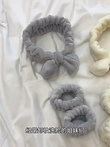 ที่คาดผม สายรัดข้อมือสำหรับล้างหน้า ดูดซับน้ำ ผ้าไมโครไฟเบอร์ เหมาะสำหรับ เล่นโยคะ วิ่ง และเล่นกีฬา ใส่ได้ทุกวัย ทุกเพศ