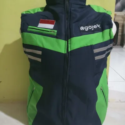 TERBARU !! ROMPI komunitas ojek online grab dan gojek sirip pria dan wanita warna hijau tersedia ukuran ML dan XL gratis ongkir dan bisa bayar ditempat