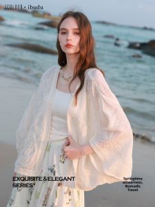 3COLOUR·S | Sun Protection Cover Up Boho Lace Shawl