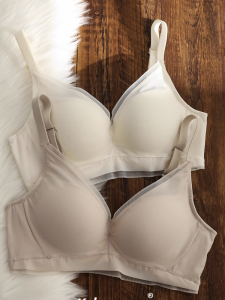 ญี่ปุ่น 100% Mulberry ผ้าไหม Bra ผู้หญิง ไร้สายไม่มีรอยต่อ ระบายอากาศได้ดี ชุดชั้นในยกหน้าอกเล็ก Anti-sagging ด้านข้างเต้านม