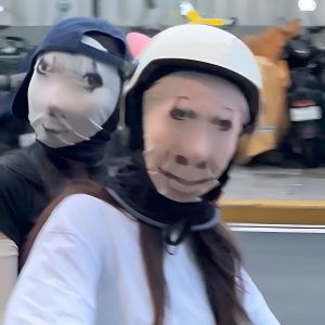 Tiktok Masker Full Face แสดงออกสนุกสนานสร้างสรรค์หมวกตาข่ายระบายอากาศได้ดีป้องกันการกันแดดกันรังสีอัลตราไวโอเลตสำหรับผู้ชายผู้หญิงชุดปาร์ตี้เพื่อนของขวัญ