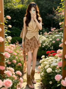 Homecore | Elegant Holiday Floral Dress