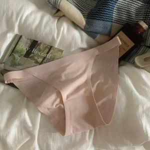 กางเกงในผู้หญิง มินิมอล ไร้ขอบ หนึ่งชิ้น เนื้อผ้านุ่ม ใส่แล้วสบาย