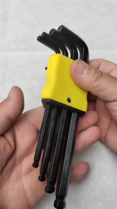 ชุดประแจหกเหลี่ยมสีดำพร้อมไขควงปากแบนยาวเต็มชุด เครื่องมือช่างฮาร์ดแวร์เหล็กกล้าคาร์บอนสูง สเปกหลากหลาย กุญแจ แอล