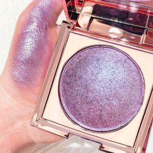 Phấn Bắt Sáng Không Thấm Nước Độ Che Phủ Hoàn Toàn Kết Cấu Lung Linh Kết Thúc Lâu Dài Ánh Sáng Rạng Rỡ Cho Mọi Tông Màu Da Phấn Tạo Khối Và Bắt Sáng Lấp Lánh Rực Rỡ 8g