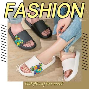 Xishop รองเท้าแตะ สวมสีพื้นด้าน 🐻 🌷 รองเท้าแตะแฟชั่นพื้นหนา ด้านข้างติดลายน้องหมีจิ๊กซอว์