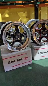 ล้อแม็กซ์ weld ขอบ15 15x7.5 4รู100 ET+35 CB73.1 สีดำขอบแดง [ราคาต่อ1/4วง]  แถมฟรีฝาปิดจุกลม แม็กขอบ15 เวล Model W1R งาน Emotione R