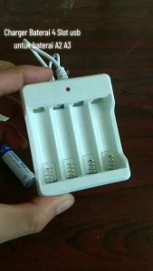 Charger Baterai Universal 4Slot AA AAA - Battery Charger Universal 4in1 A2 A3 by Einstein-Store