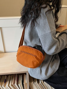 TANGKOU | Multi-pocket Lightweight Travel Crossbody Bag