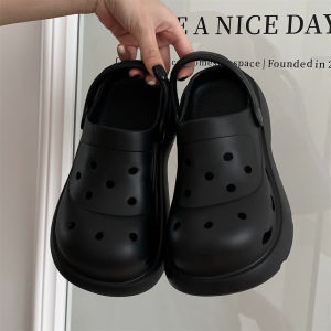 Cartoon Monster Womens Outdoor Sandals 2024 New Summer Hole Hole Shoes Beach Slippers Casual Flat Bottom EVA Comfortable