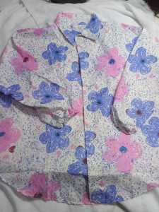 Blouse Bunga Wanita