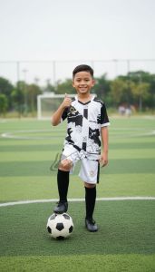 Baju Bola Anak Laki-laki Usia 5 - 12 Tahun Setelan Kaos dan Celana Lengan Pendek Sport Outdoor