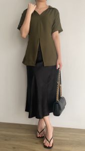 OFEYA - Dakota Slit Top - Atasan Blouse Wanita - Slit Blouse Polos