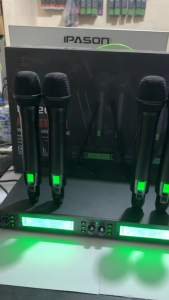 Shure New 2-4 Channel UHF Professional Rechargerable Wireless Microphone System For Karaoke/LG-120