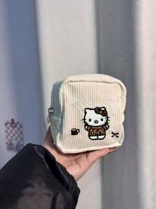 Sanrio | Túi Đựng Đồ Trang Điểm Họa Tiết Sanrio Hello Kitty Thêu Hạt Dẻ PVC Đa Chức Năng Đựng Đồ Du Lịch Túi Vuông Thời Trang