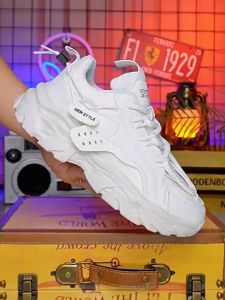 Breathable School Shoes Korean Style Black Sports Shoes Casual Thick Soled Dad Shoes for Men Rubber Original  Sneakers