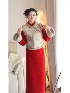 Red Thickened Cheongsam Dress Floral Vest Two-Piece Set New Chinese Style Winter 2025 Retro New Year Clothes Daily Wear