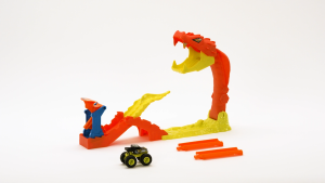 Hot Wheels Monster Trucks Snake Slam Takedown Playset With 1:64 Scale Bone Shaker Toy Vehicle (JJN44)