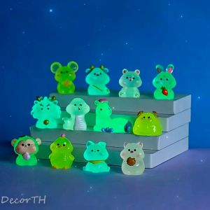 Tượng 12 con giáp dạ quang phát sáng trong đêm decor bàn terrarium