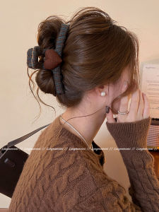 Retro Plaid Heart Shaped Hair Claw Womens New 2025 Elegant Shark Clamp Hair Quantity Multi Hair Clip Back of Head Hair Accessories