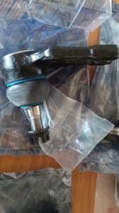 Rotuyn Thước Lái Ngoài/ Rotuyn Thước Lái Trong/ Rotuyn Cân bằng Trước/ Rotuyn Càng A Dưới Toyota Hiace đời 05-Nay Thương hiệu AISIN/ N.K.U - Nhật bản