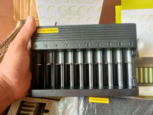 casan bateai Litium ion isi 10 slot Kwalitas SUPER PREMIUM