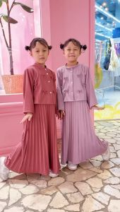 Dungdungkids Gamis Anak Aurora Coquette 2 in 1 Knitt Plisket 3 - 11 Tahun