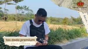 Tas Ashley Akhtar - Tas Dada chest bag bahan D300 Premium 3 Ruang dengan Lubang Headset