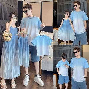 Đồ Mẹ Và Con Trai Mặc Chụp Ảnh Đầm Xòe Xếp Nếp Màu Xanh Nhạt Mùa Hè Cho Gia Đình Bốn Người Áo Thun Tay Ngắn Cho Bố Và Mẹ