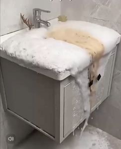 Pipe dredging agent kitchen oil stain toilet toilet strong sewer artifact bathroom pipe dredging liquid