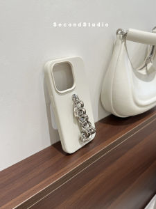 High-End Minimalist Milk White iPhone 17 pro Max Metal Chain Phone Case 16 pro Max Unique Design Handheld Anti-Fall Durable Liquid Silicone Apple 14 pro Full Cover Soft Shell