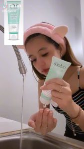 Nuface Nu Glow Facial Wash / Hydra Lock & Youthful | Acne Prone | Brighten & Supple Skin Facial Wash Gel 80