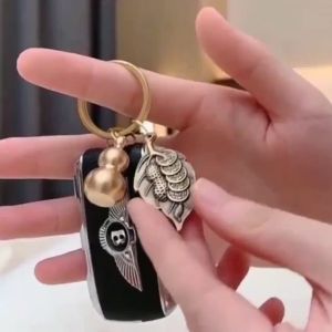 十二生肖挂件 创意纯黄铜手工钥匙扣如意吉祥招财葫芦汽车钥匙挂件小吊坠礼品 Twelve Zodiac Zodiac Pendant Creative Pure Brass Handmade Keychain Ruyi Auspicious Lucky Calabash Car Key Pendant Small Pendant Gift